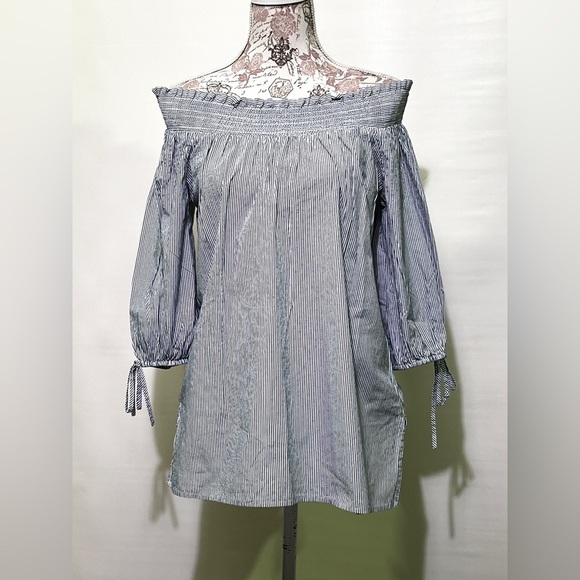 MELISSA PAIGE Navy and white micro striped off shoulder top size M.‎ - Picture 5 of 11